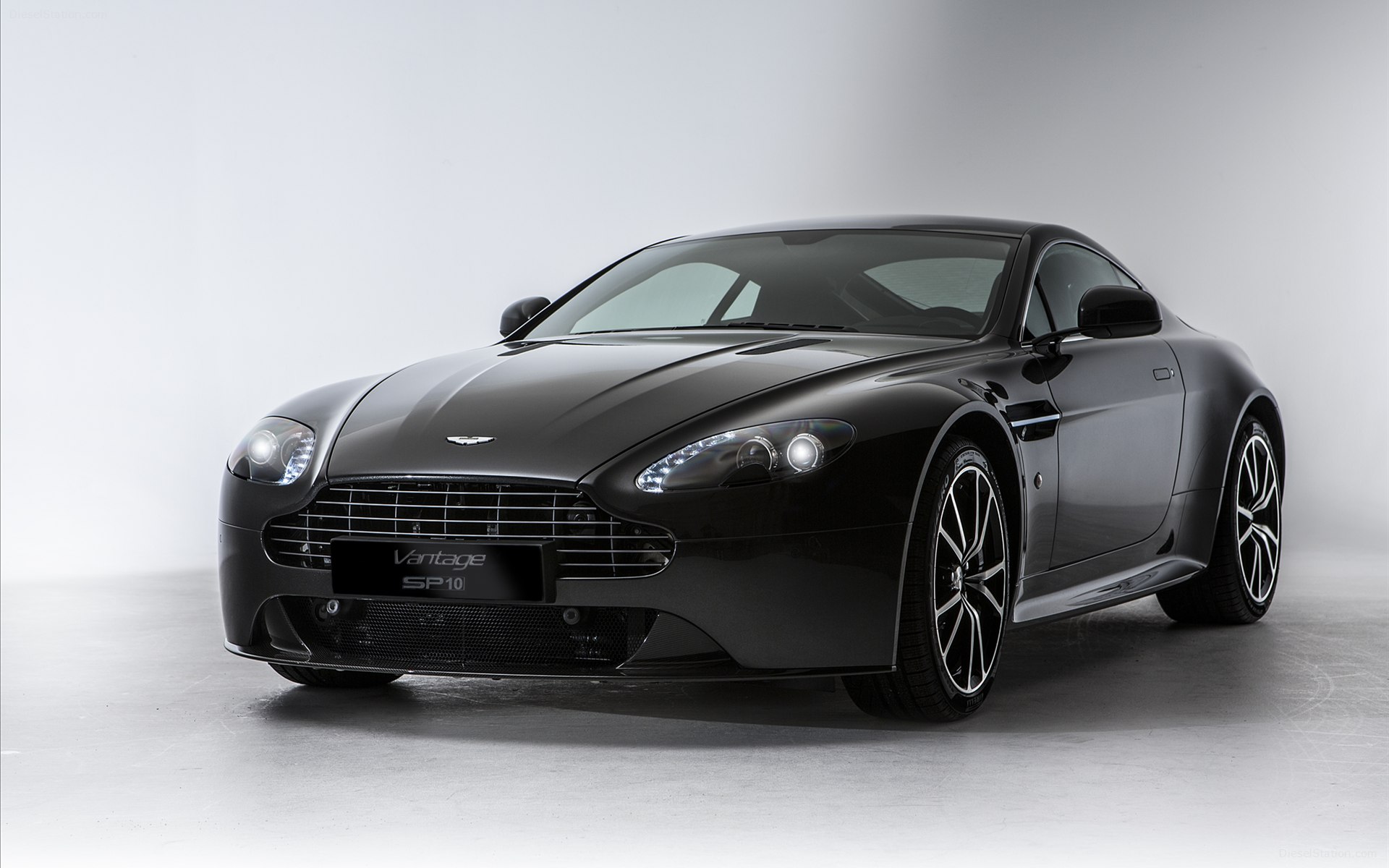 Aston Martin Vantage SP10 2013